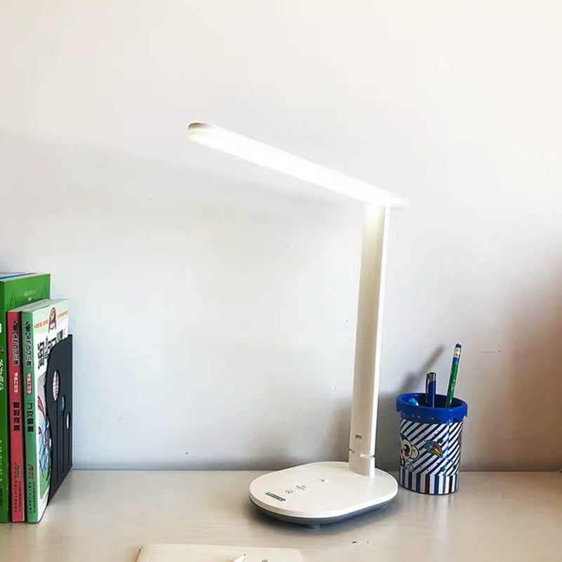 LumaCharge – Ładowalna lampa stołowa LED