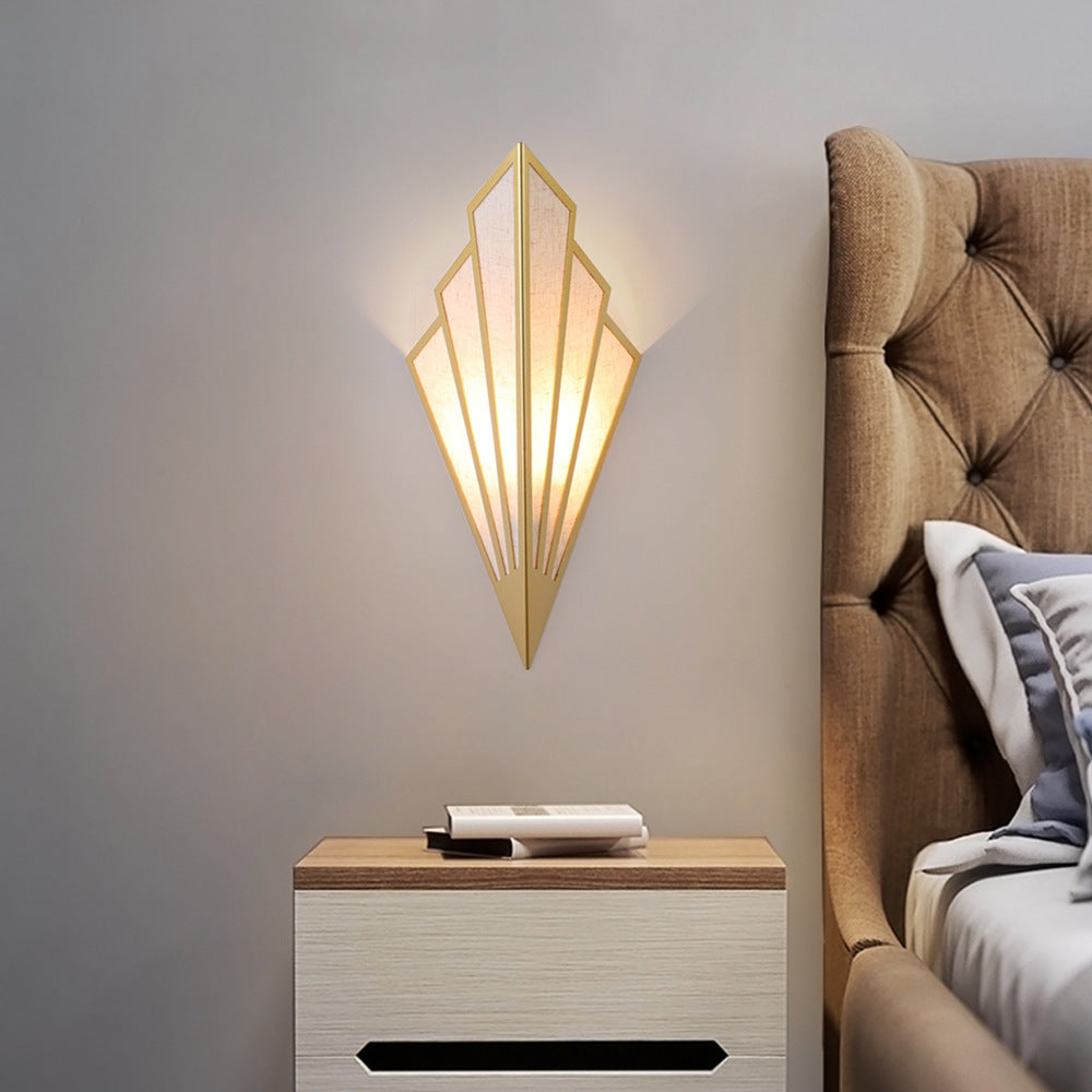 Nordlys Frame – Elegancka Lampa Ścienna z Lnu i Metalu