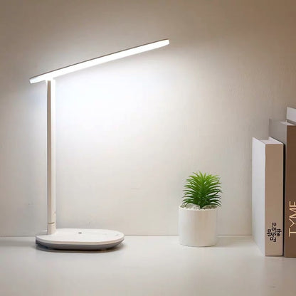LumaCharge – Ładowalna lampa stołowa LED
