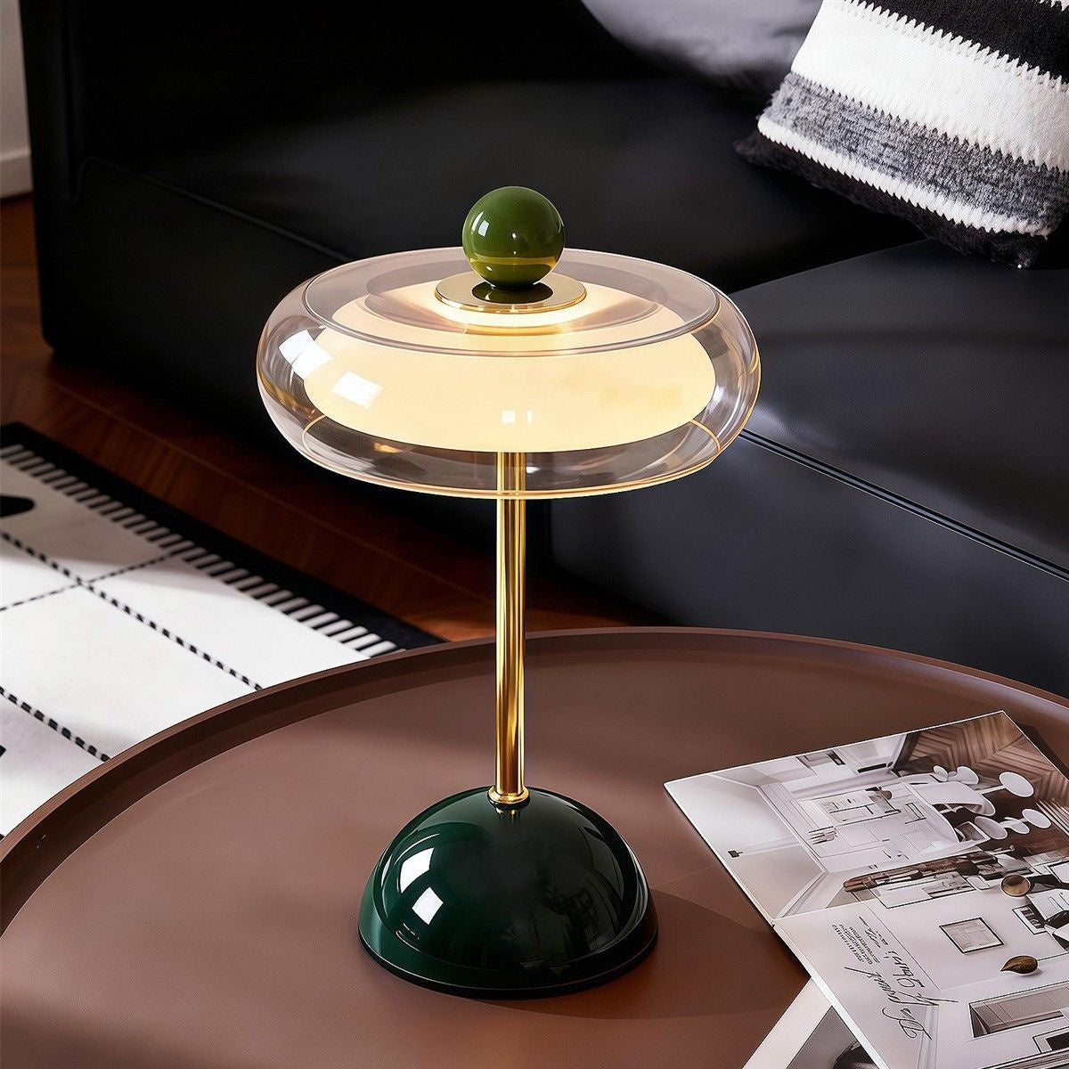Mira – Retro lampa stołowa LED w kolorze kremowym