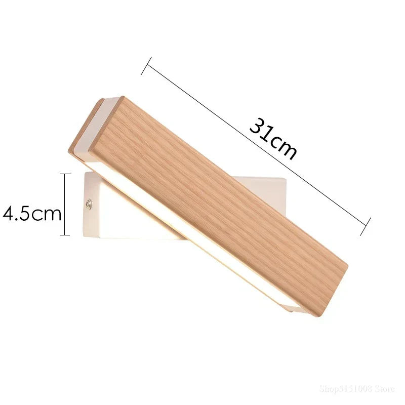 Nordlys wooden wall lamp – warm light in Nordic elegance