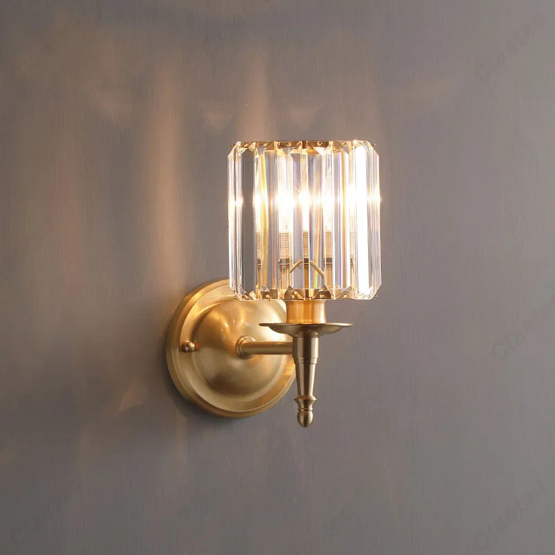 Crystal Glow Wall Lamp – exclusive elegance of crystal and gold