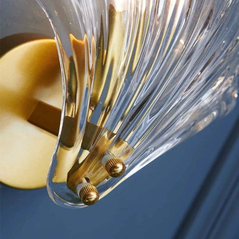 Pearl Shell Wall Lamp – sea-inspired elegance with warm light