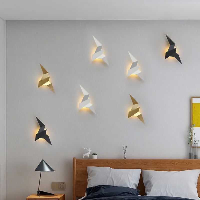 LED Wall Light Origami Bird – artistic light in a lightweight form