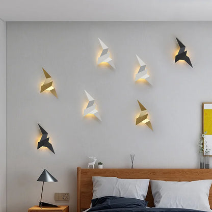 LED Wall Light Origami Bird – artistic light in a lightweight form