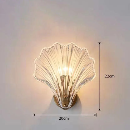 Pearl Shell Wall Lamp – sea-inspired elegance with warm light