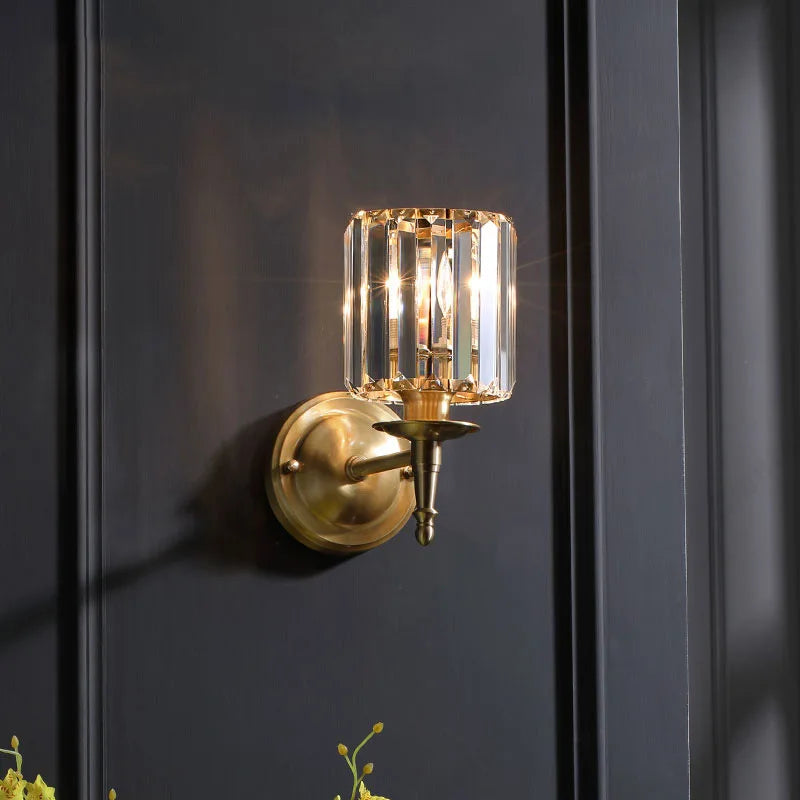 Crystal Glow Wall Lamp – exclusive elegance of crystal and gold