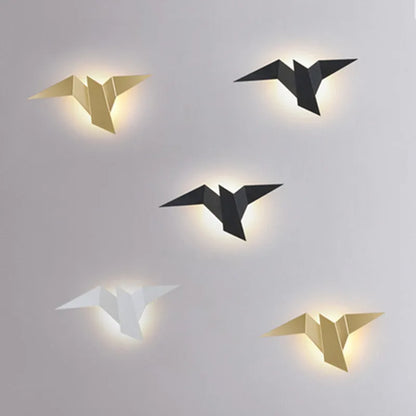 LED Wall Light Origami Bird – artistic light in a lightweight form