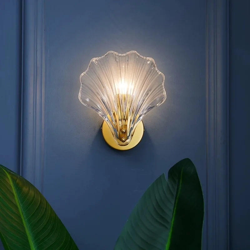 Pearl Shell Wall Lamp – sea-inspired elegance with warm light