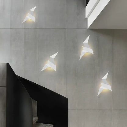 LED Wall Light Origami Bird – artistic light in a lightweight form