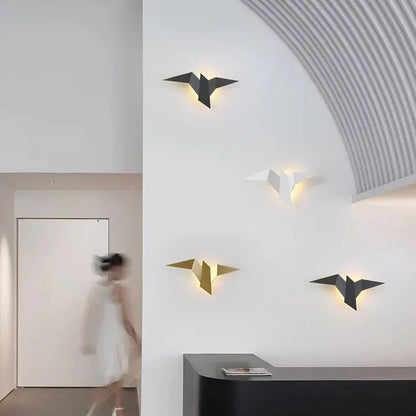 LED Wall Light Origami Bird – artistic light in a lightweight form