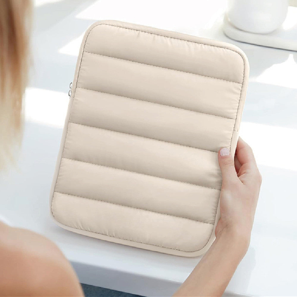 Nordiq Puff – Miękkie Pikowane Etui na Laptopa