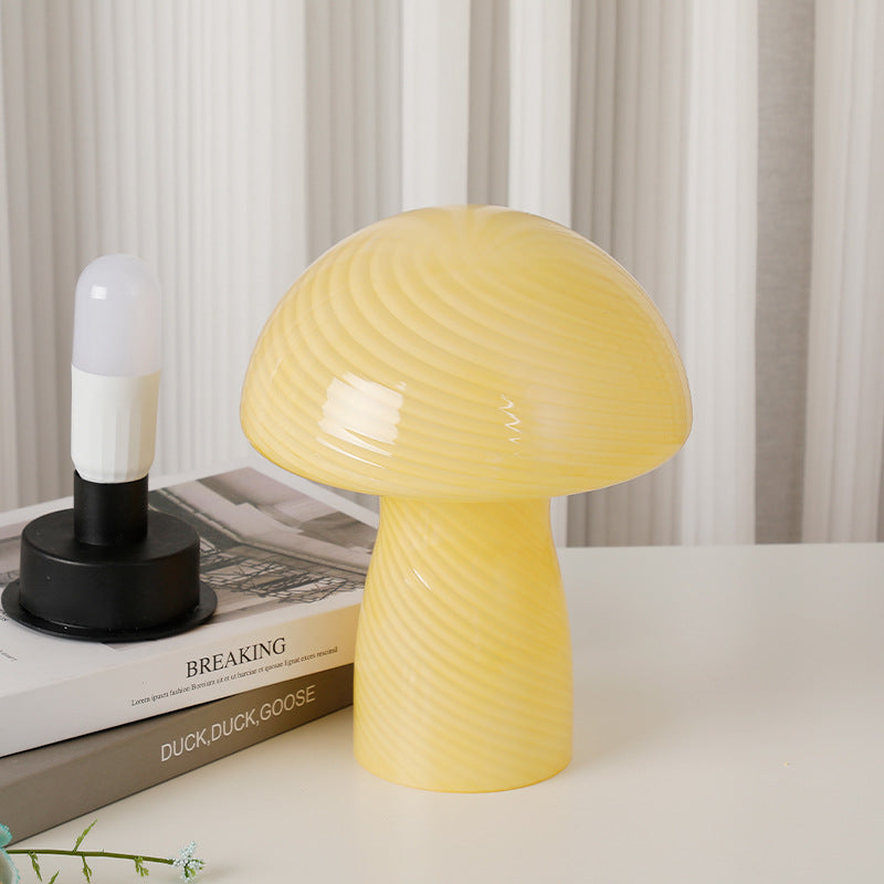 Mira Shroom – Dekoracyjna Lampka Stołowa w Kształcie Grzyba