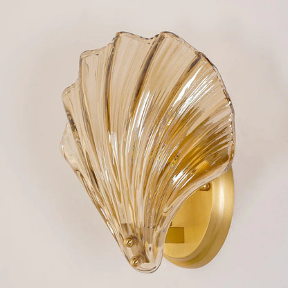 Pearl Shell Wall Lamp – sea-inspired elegance with warm light
