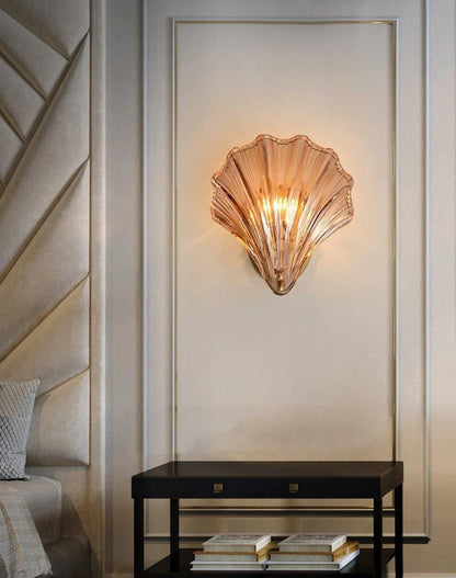 Pearl Shell Wall Lamp – sea-inspired elegance with warm light